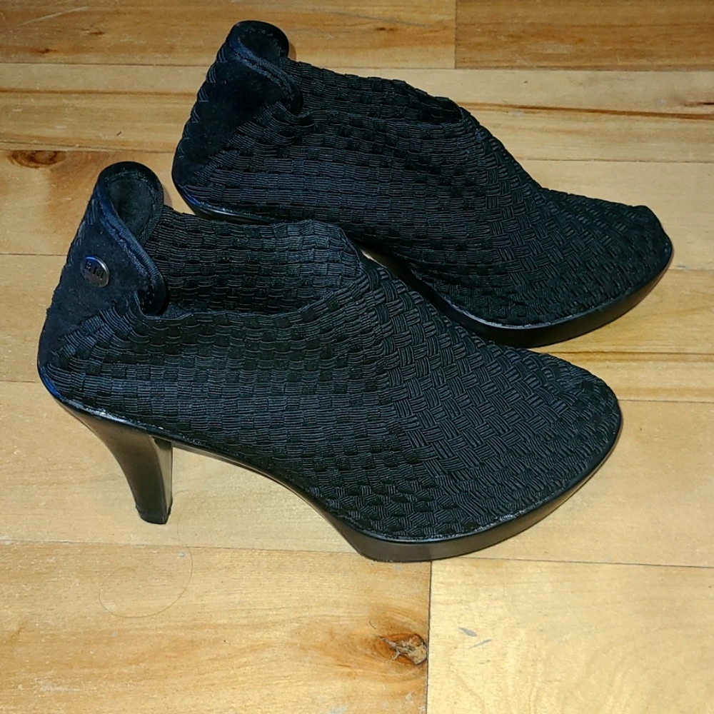 New Bernie Mev Shoes size 39 /8.5 Us